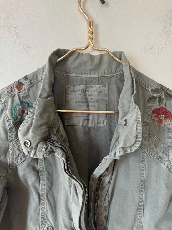 American Eagle Boho Floral Embroidered Military Army Utility Jacket M - Picture 8 of 9